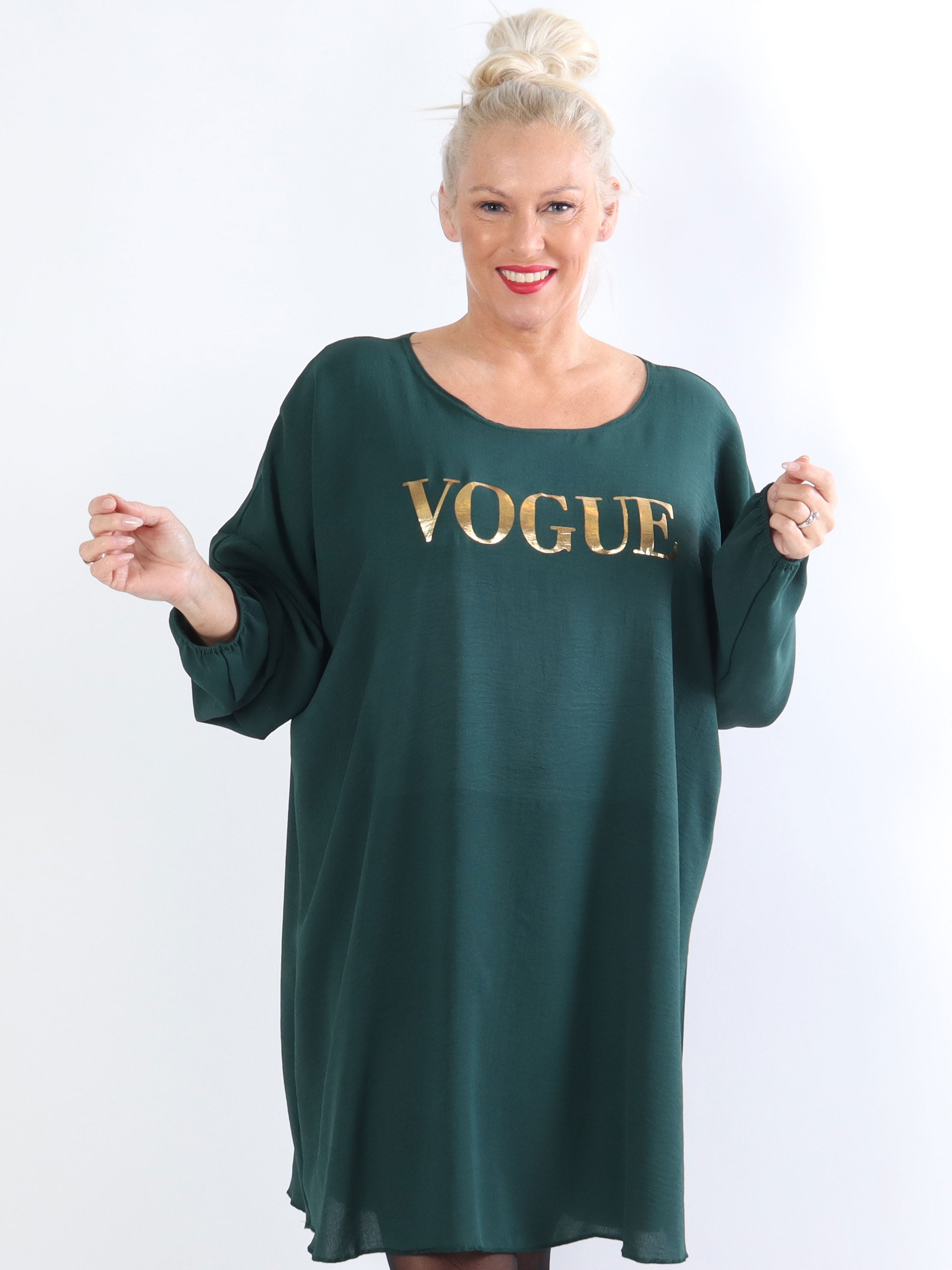 Nella - Cool plussize kjole med guldskrift